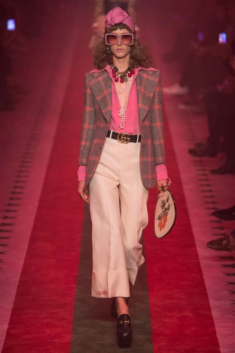 sfilata febbrario 2017 sicurezza gucci|Gucci Spring 2017 Ready.